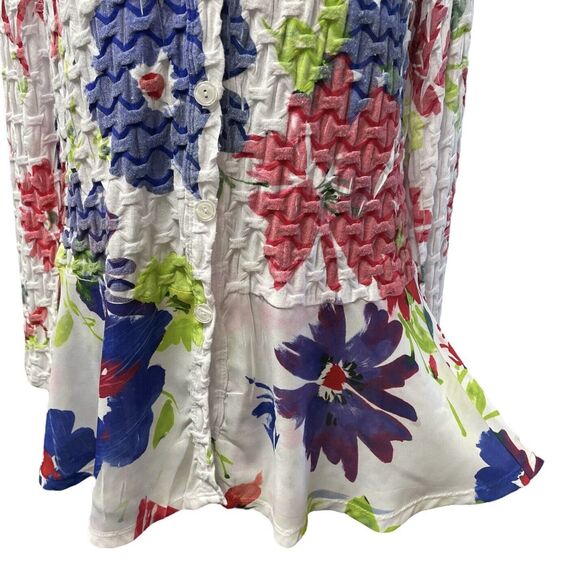 CUBISM Blouse Button Up Floral On White Long Sleeve Ruched - Picture 7 of 10